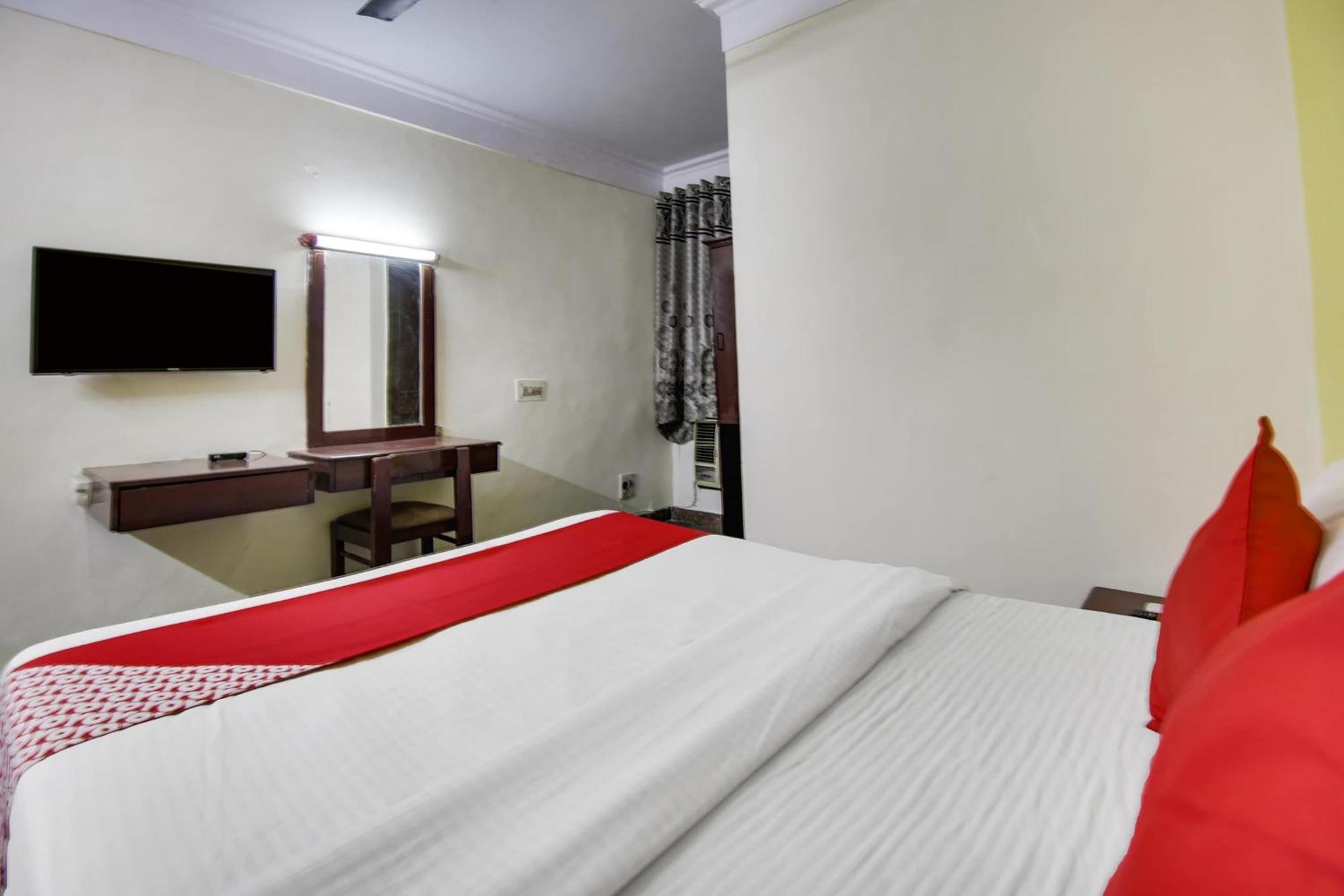 דלהי Hotel O Sunshine Palace מראה חיצוני תמונה